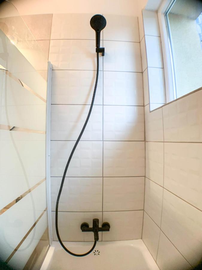 Luterana Studio Apartment Bukarest Eksteriør billede