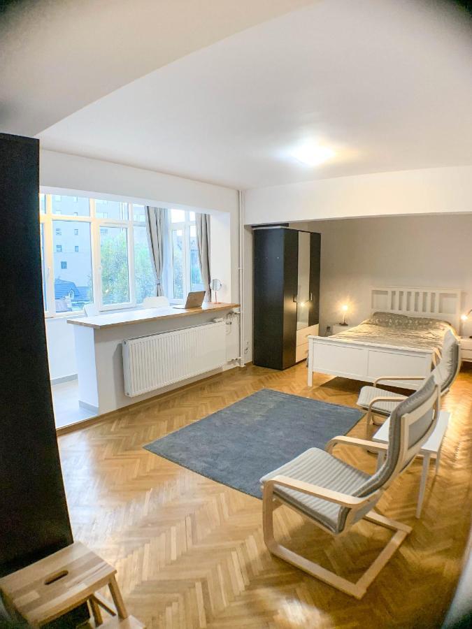 Luterana Studio Apartment Bukarest Eksteriør billede